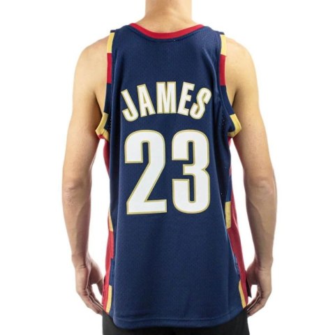 Koszulka Mitchell &Ness Cleveland Cavaliers NBA Swingman Jersey Lebron James M SMJYGS18156-CCANAVY08LJA Koszulka Mitchell &Ness Cleveland Cavaliers NBA Swingman Jersey Lebron James M SMJYGS18156-CCANAVY08LJA