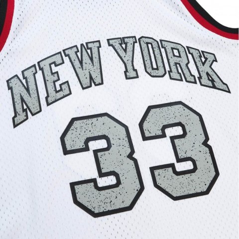 Koszulka Mitchell & Ness NBA Cracked Cement Swingman Jersey Knicks 1991 Patrick Ewing M TFSM5934-NYK91PEWWHIT Koszulka Mitchell & Ness NBA Cracked Cement Swingman Jersey Knicks 1991 Patrick Ewing M TFSM5934-NYK91PEWWHIT