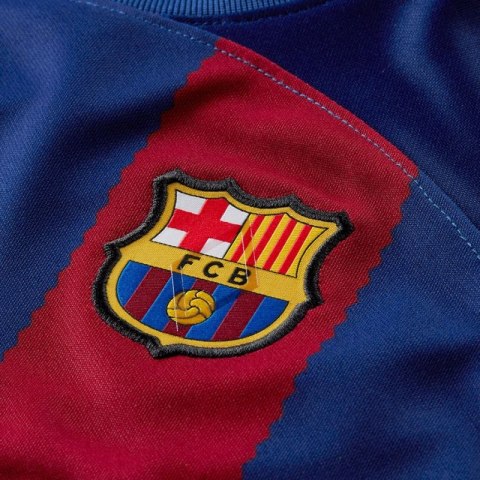 Komplet piłkarski Nike FC Barcelona 2023/24 Home Jr DX2815-456 Komplet piłkarski Nike FC Barcelona 2023/24 Home Jr DX2815-456