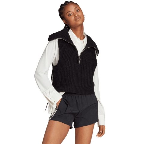 Spodenki adidas Essentials 3-Stripes Woven W HT3397 Spodenki adidas Essentials 3-Stripes Woven W HT3397