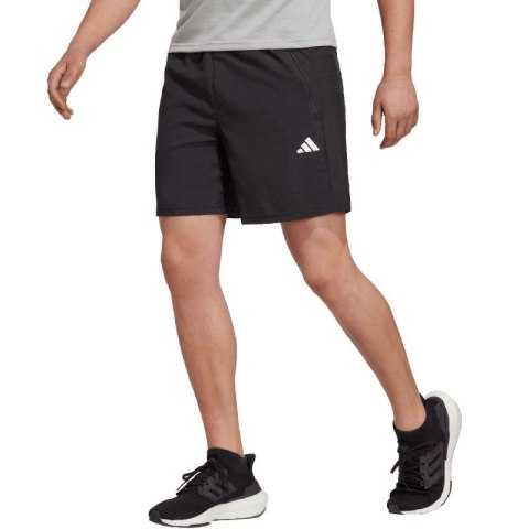 Spodenki adidas Train Essentials Woven M IC6976 Spodenki adidas Train Essentials Woven M IC6976