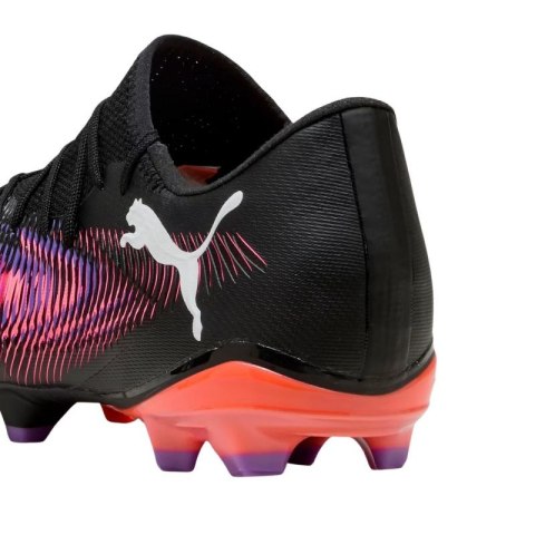 Buty piłkarskie Puma Future 8 Match Low FG/AG M 108372 01